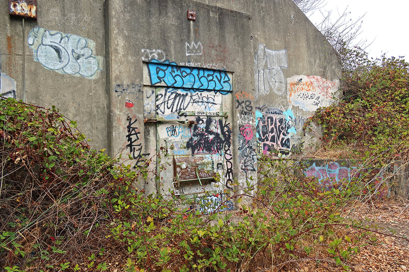 grafitti bunker