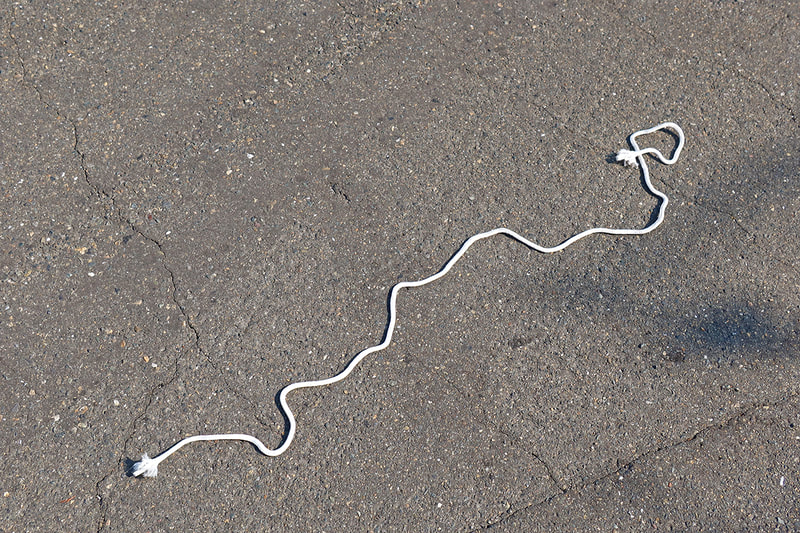 rope on street