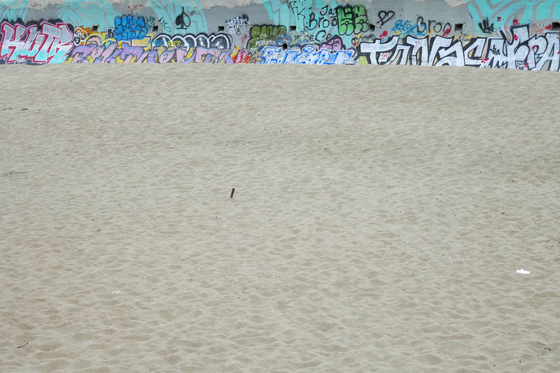 ocean beach graffiti wall